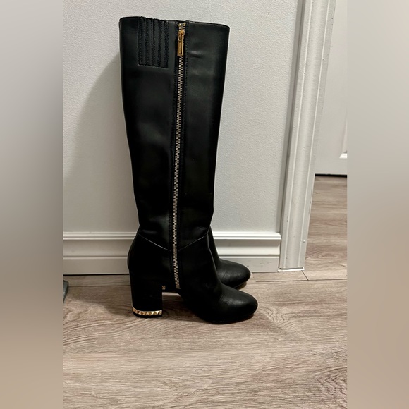 SOLD Michael kors boots - Picture 1 of 7